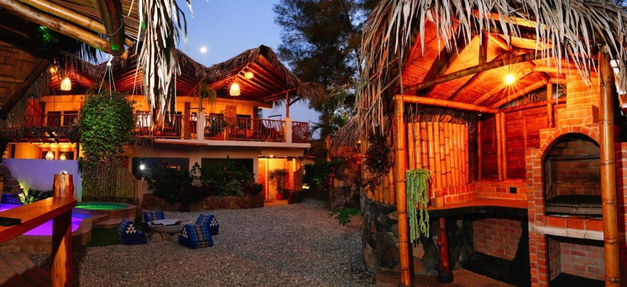 Hotel Tres Palmas Montañita Zewnętrze zdjęcie